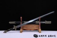 精细龙图剑-百炼钢烧刃
